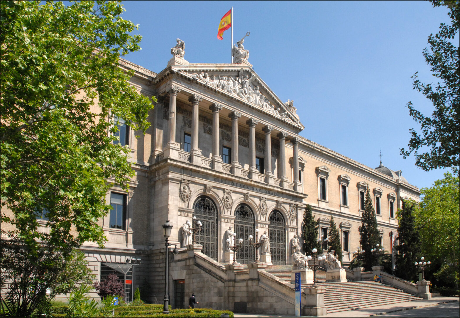 Fachada Biblioteca Nacional